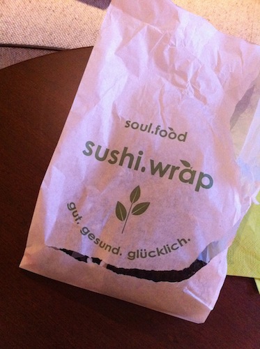 sushi.wrapの紙袋